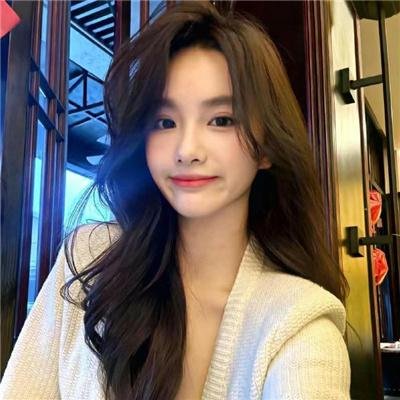 春泥溅花红